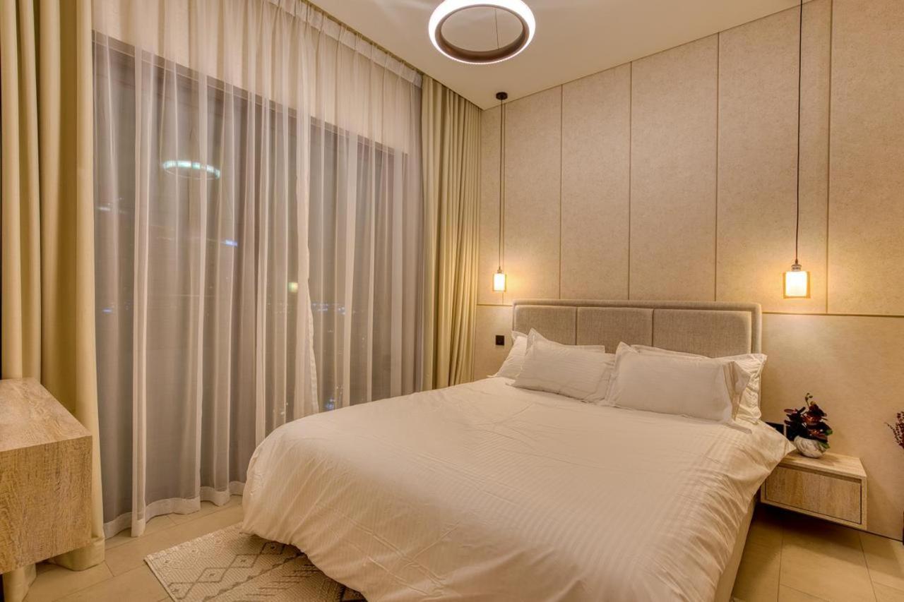1015 Waves Apartment Dubai